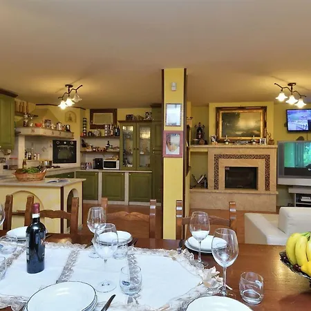 Rosamelia Toscana Villa *
